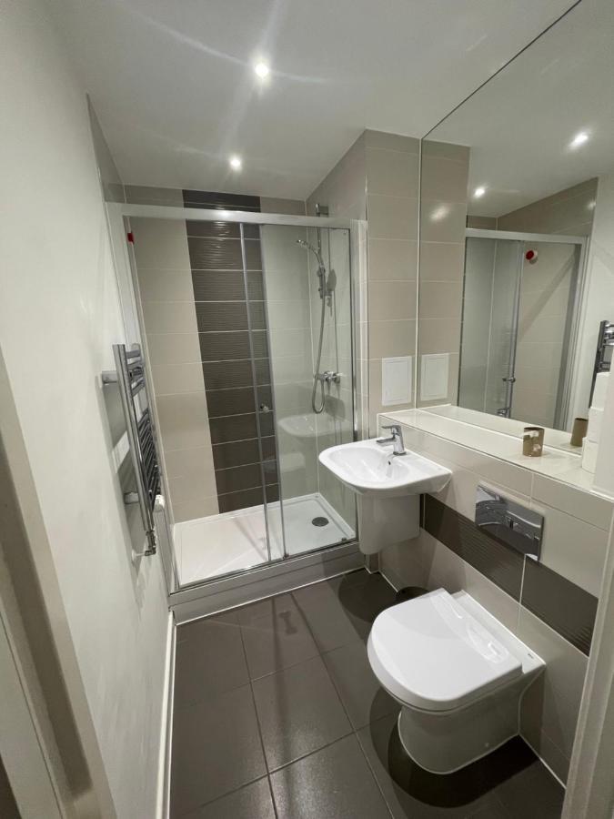 Amazing Apartment Moments Away From The Heart Of Londra Esterno foto