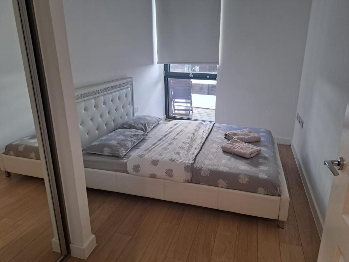 Amazing Apartment Moments Away From The Heart Of Londra Esterno foto